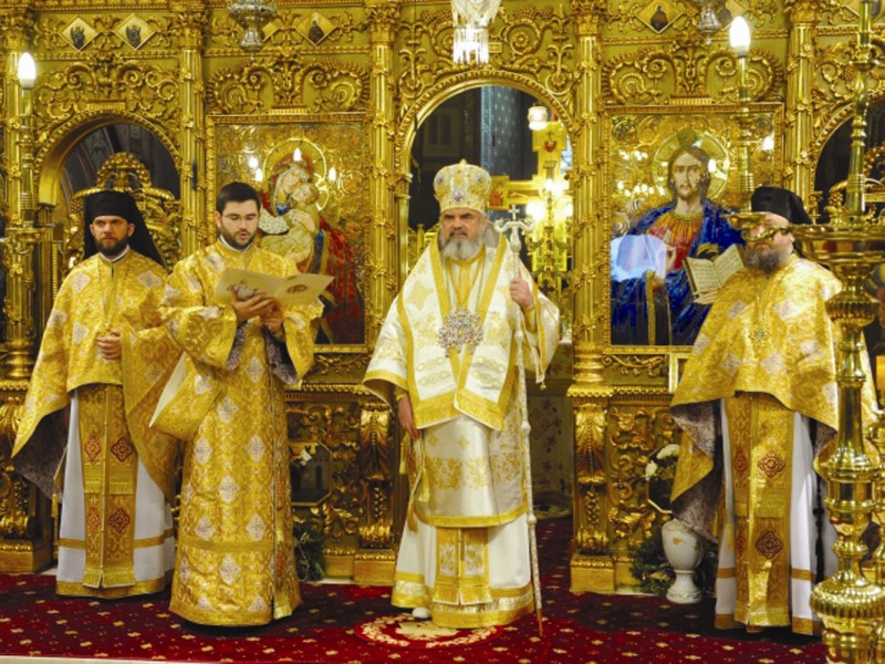 2573_p17fre2tpls9g1nh61383cotrpa Preafericitul Părinte Patriarh Daniel proclamând în mod oficial Anul 2013 ca An omagial al Sfinţilor Împăraţi Constantin şi Elena în Patriarhia Română
