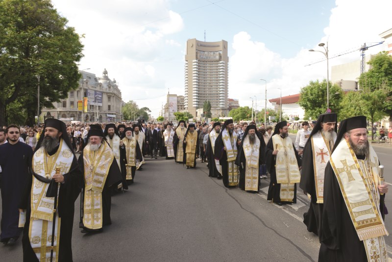 21 mai 2014: Procesiunea cu moaştele Sfântului Voievod Martir Constantin Brâncoveanu