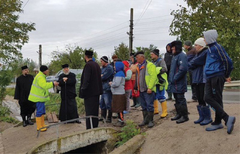 Chiriarhul nostru în mijlocul sinistraţilor